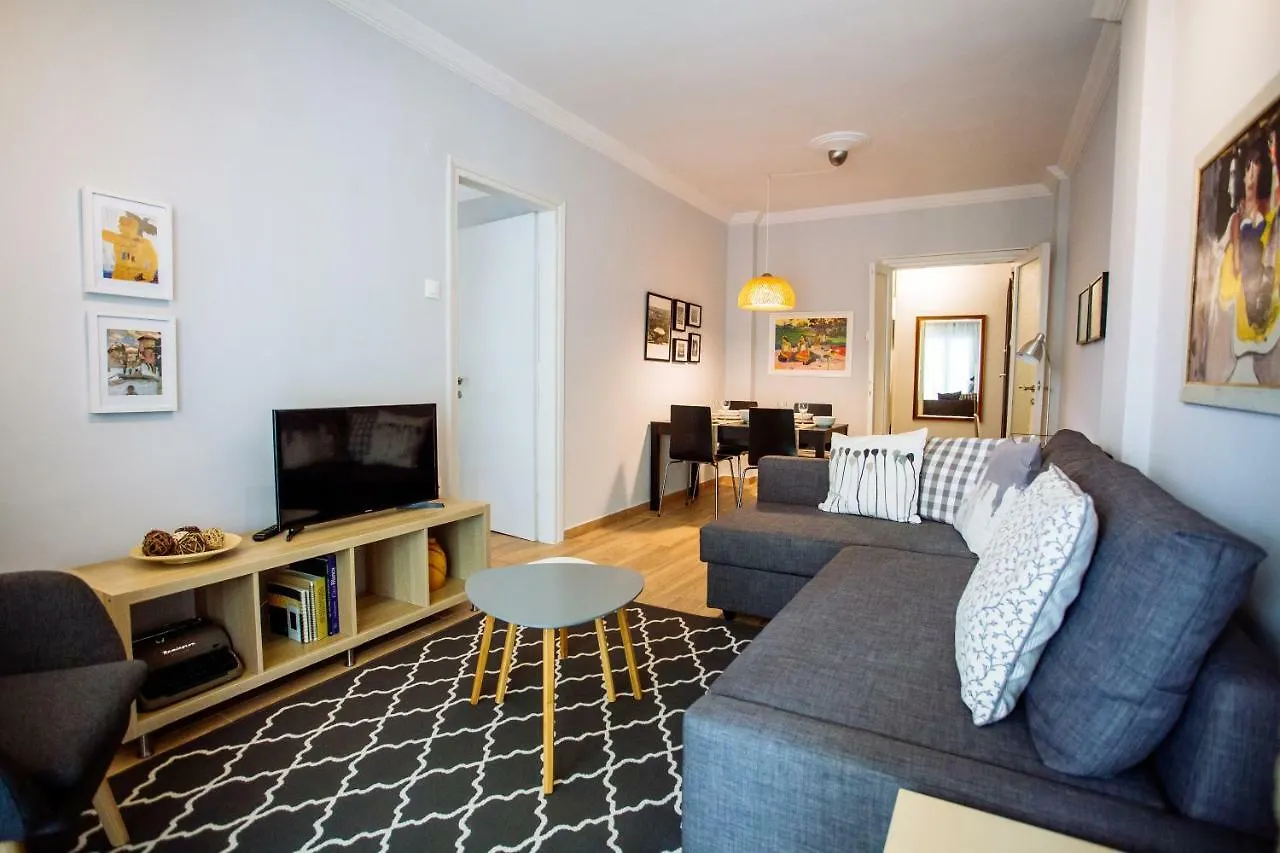 Luxurious & Modern | Walk Everywhere | 5★ Amenities Salonicco