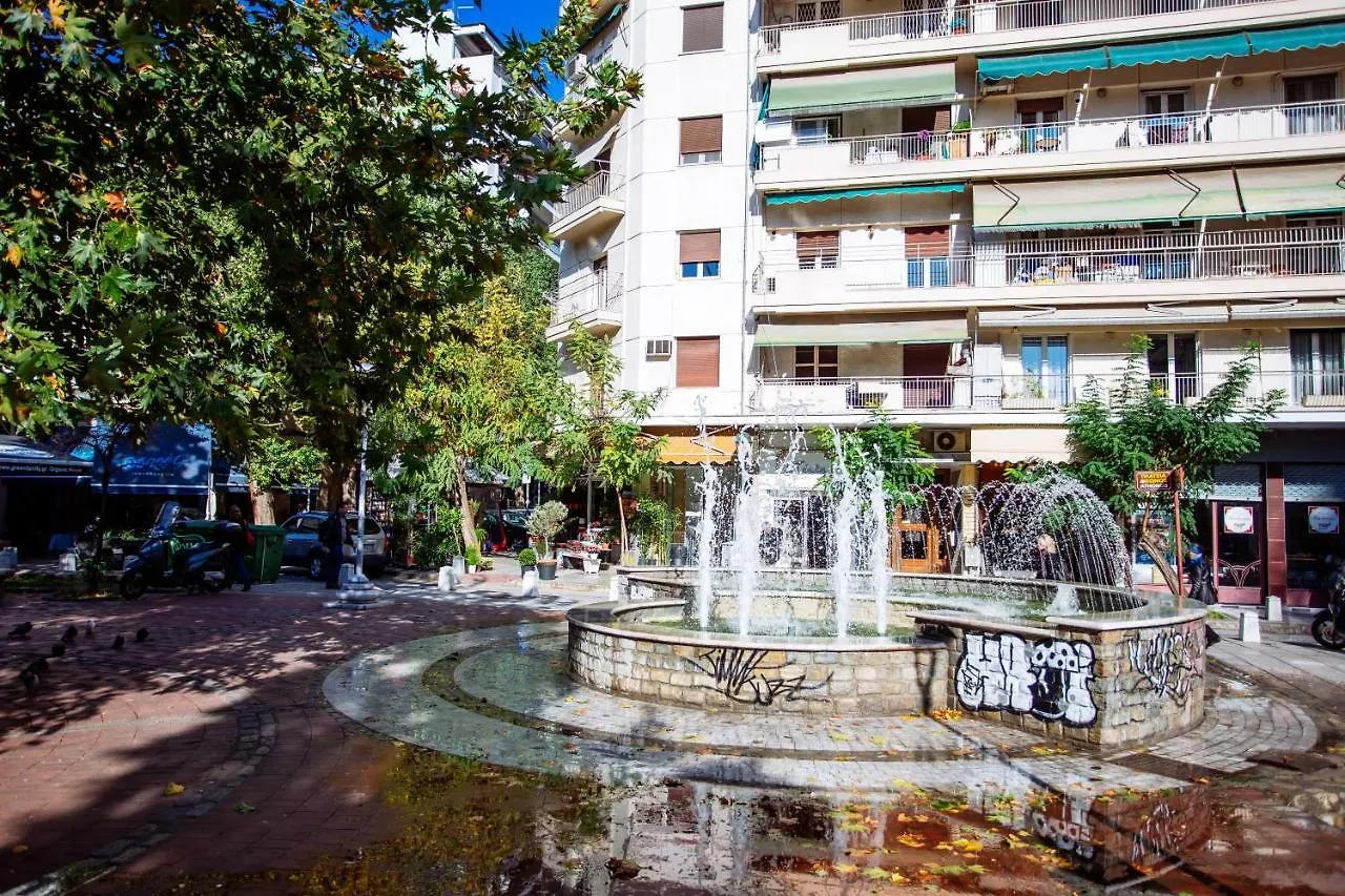 Luxurious & Modern | Walk Everywhere | 5★ Amenities Thessaloníki 0*,  Grækenland